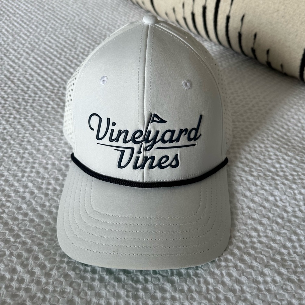 Vineyard Vines hat